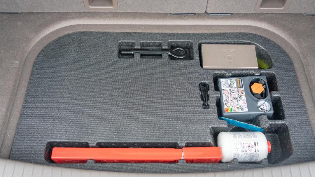 国产汽车比亚迪mpv腾势,国产mpv排行榜前十名腾势