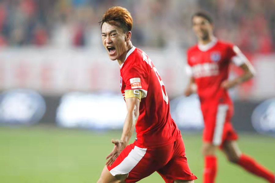 老骥伏枥志在千里足球,老骥伏枥志在千里打一人物