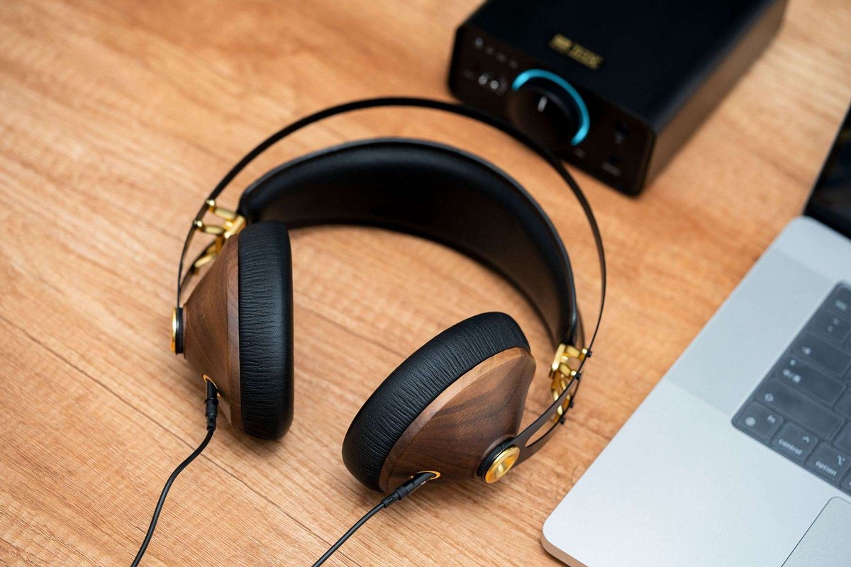 meze99classics鑰虫満,meze99classics鑰崇僵