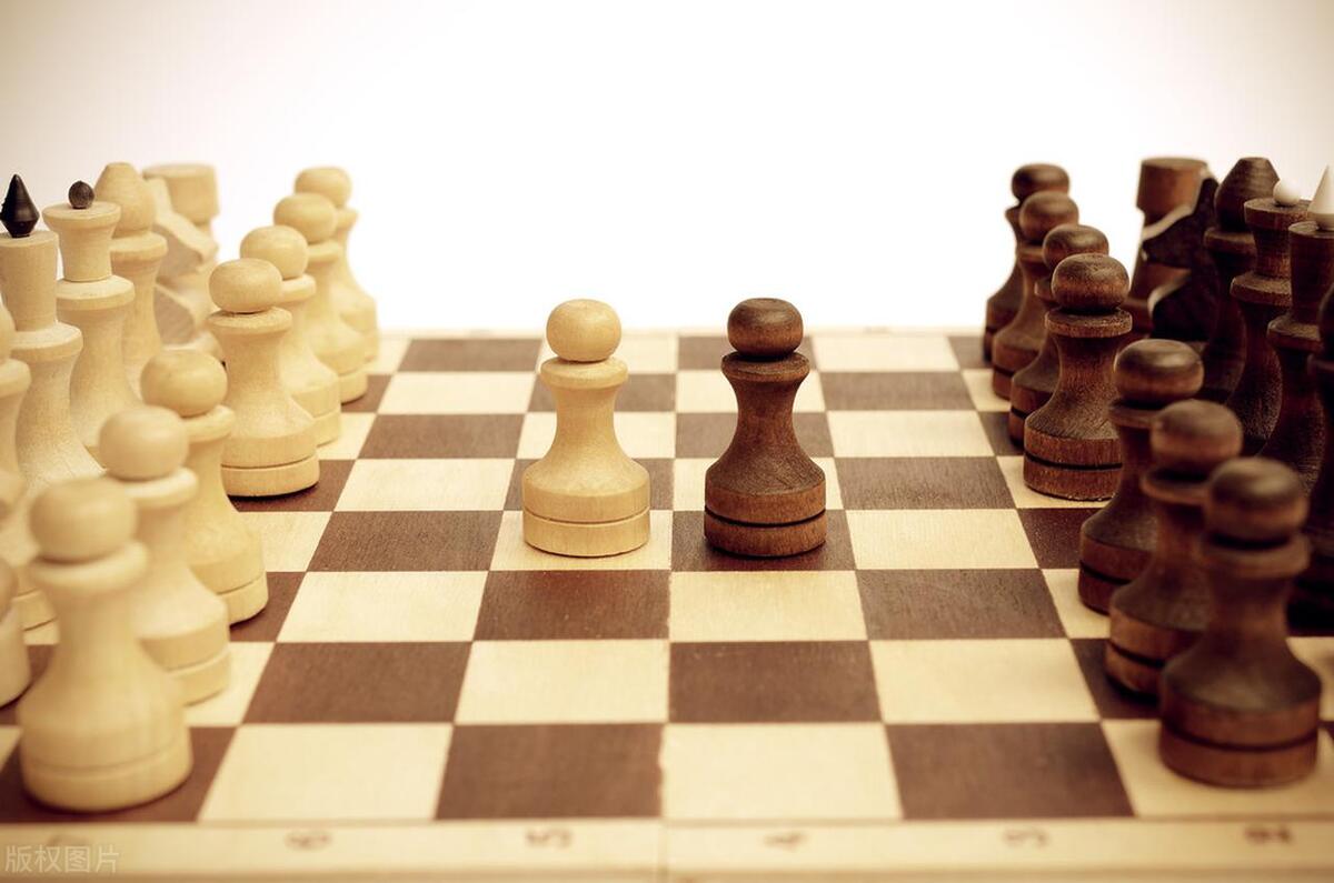 同事老是挤兑你怎么办,同事觉得你好欺负怎么应对