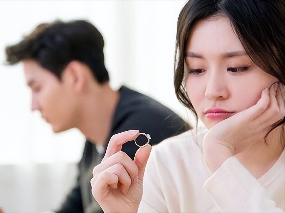 女生对你说不感兴趣应该怎么办,女人对什么都提不起兴趣怎么回事