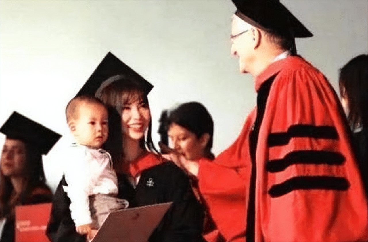 95后浙江女孩拒绝保送清华,17岁才女拒绝保送清华