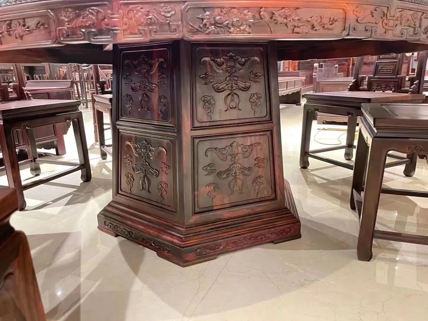 大红酸枝满雕餐桌,大红酸枝开屏餐桌