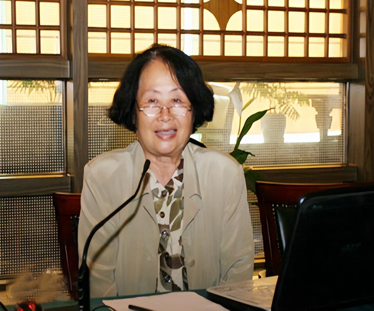 傅作义的女儿，曾为和平解放北平立下了功劳，后来结局怎么样？