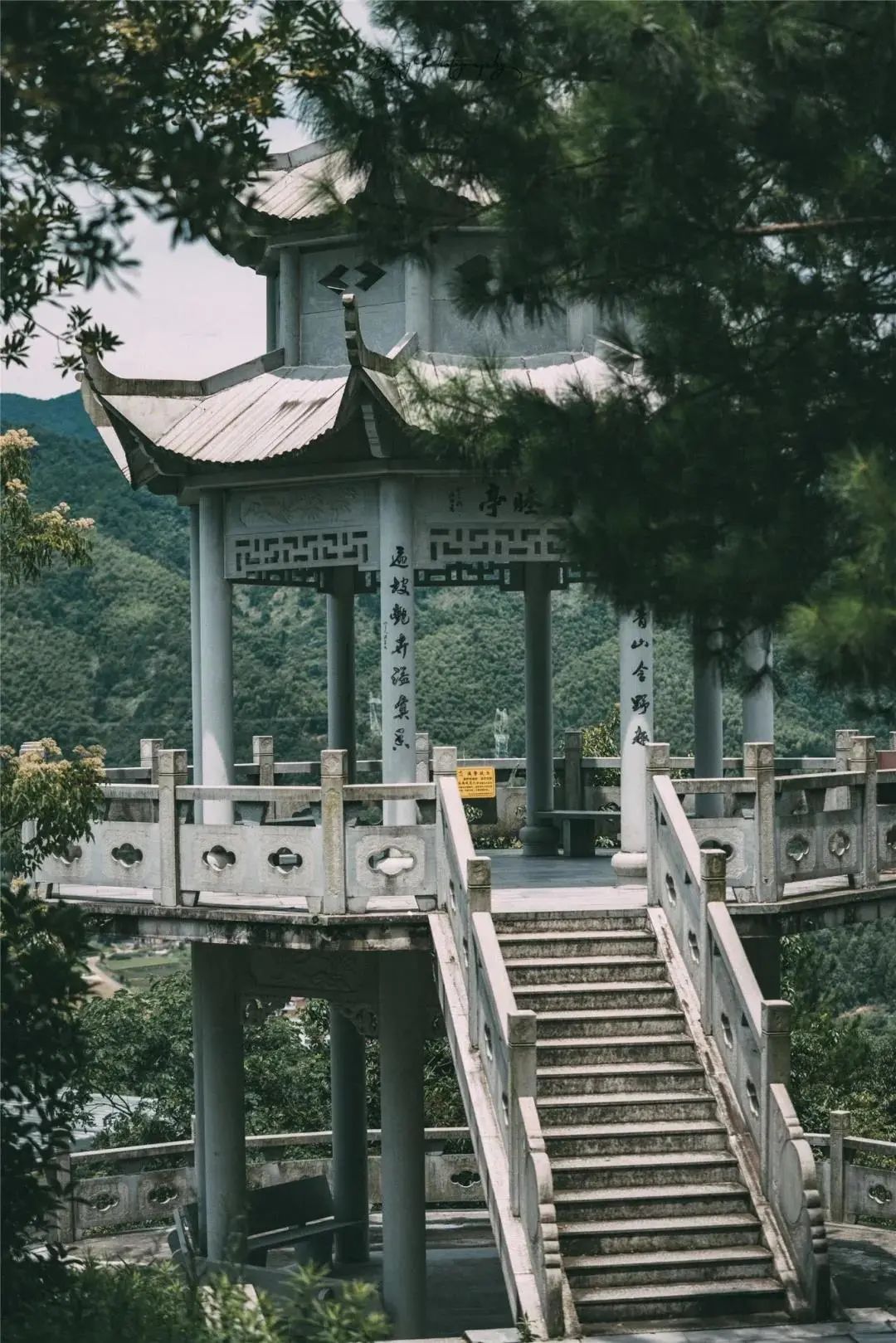 閭ｄ簺鍑勭編涓旀劅浜虹殑绁炶瘽浼犺,涓浗绁炶瘽涓殑涓栧妗冩簮