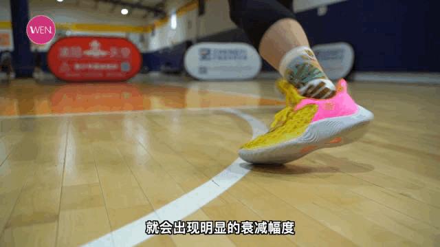 库里上脚新球鞋库里9,库里上脚9代战靴