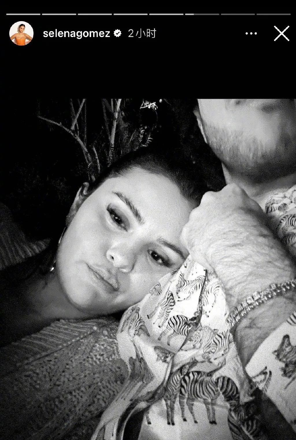 赛琳娜新男友和比伯,赛琳娜与男友恋情曝光