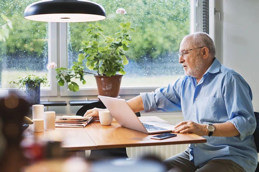 有钱年轻人如何规划养老,有钱有闲的中老年群体