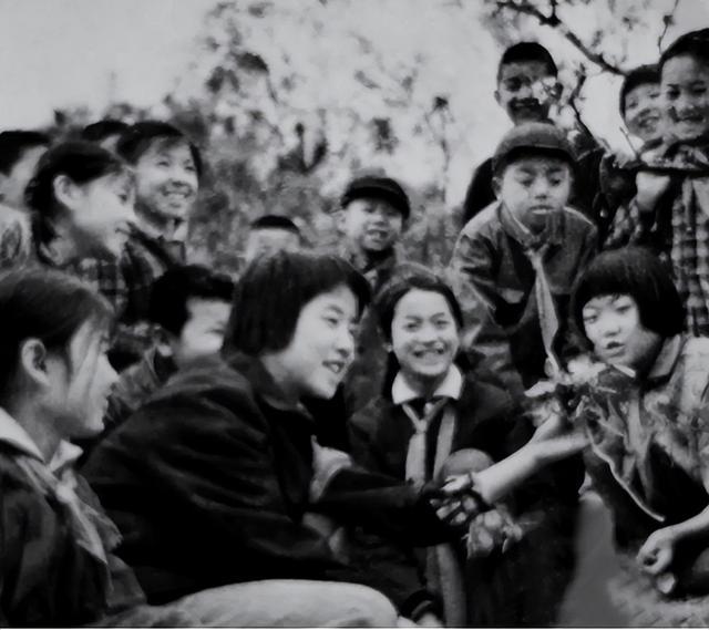 怀念黄帅，忆中国最著名小学生跌宕起伏的人生