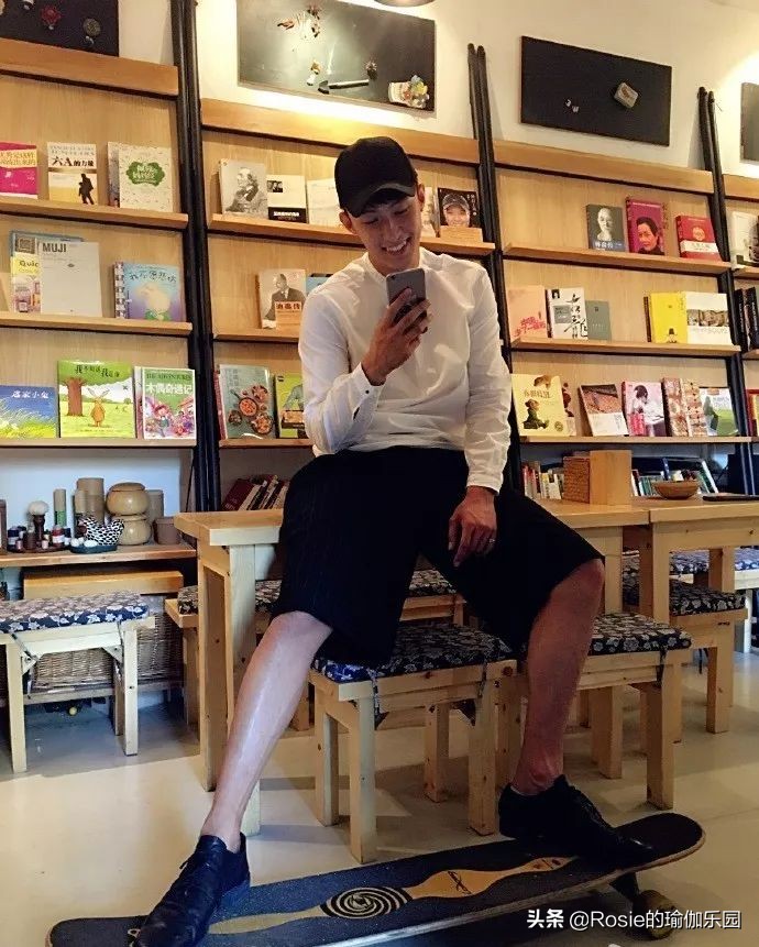 怎么练出腿又瘦屁股翘,男生臀为什么这么翘