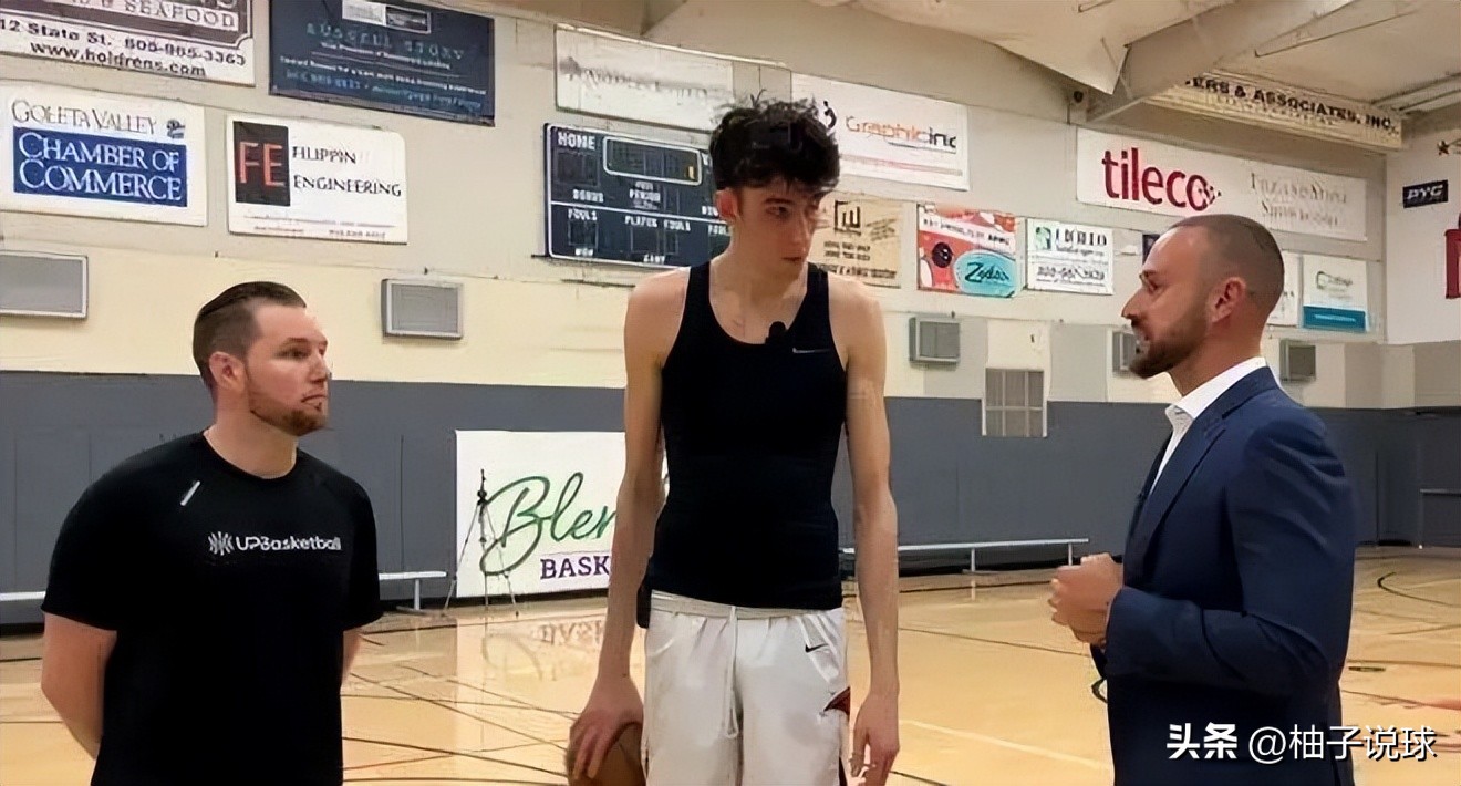 雷霆谁因为地板滑倒赛季报销,雷霆首发五虎赛季报销