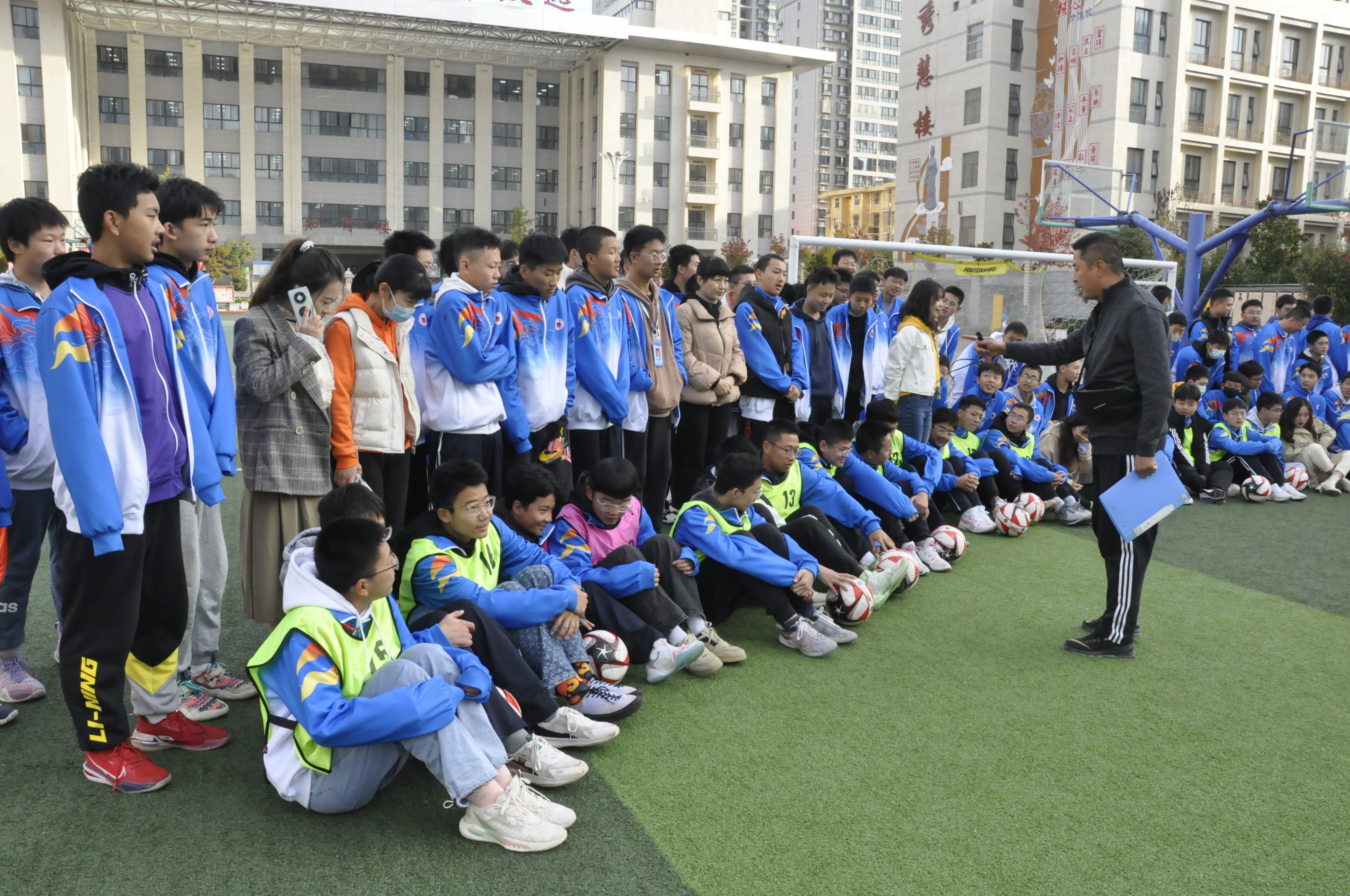 石油中学操场,石油青少年篮球赛