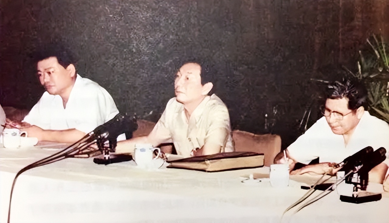 88年*镕基朱**自我批评：作为上海市长我不是最佳，比江*民泽**差得很远