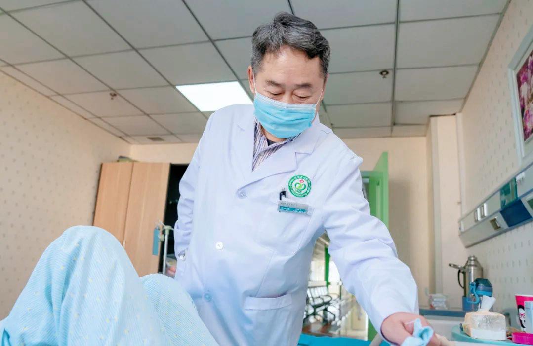 西安大兴医院：打好癌症治疗“组合拳”，按下癌细胞“暂停键”