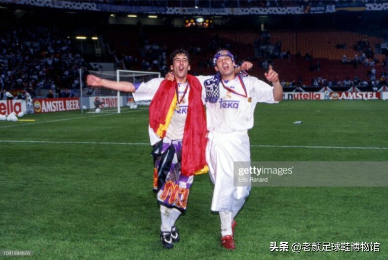 难道是卡尔美的错，被银河战舰坑惨的球员，为什么都穿joma球鞋