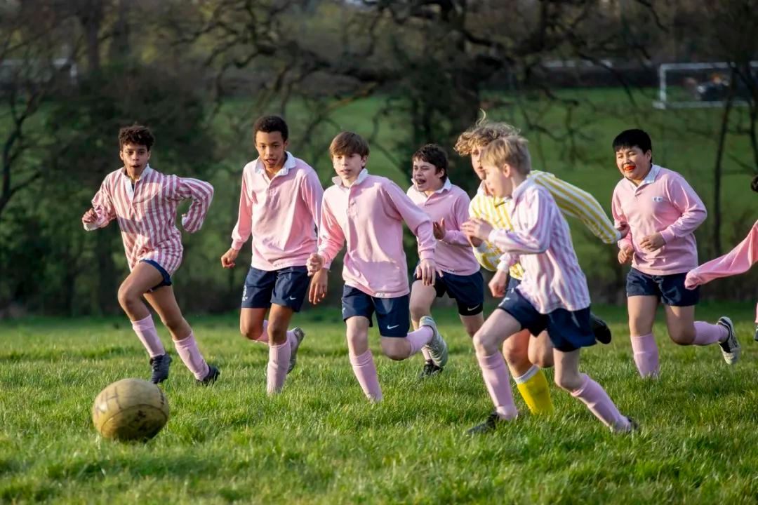 英国communityschool,英国charterhouse学校怎样