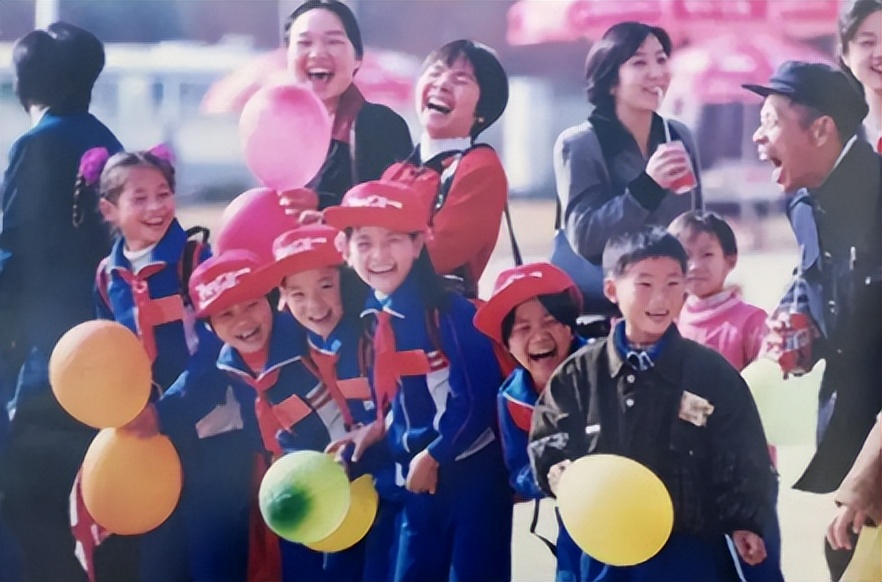 “洋可乐”卖2元还赚翻，国产汽水6块还亏本，到底谁在割韭菜？