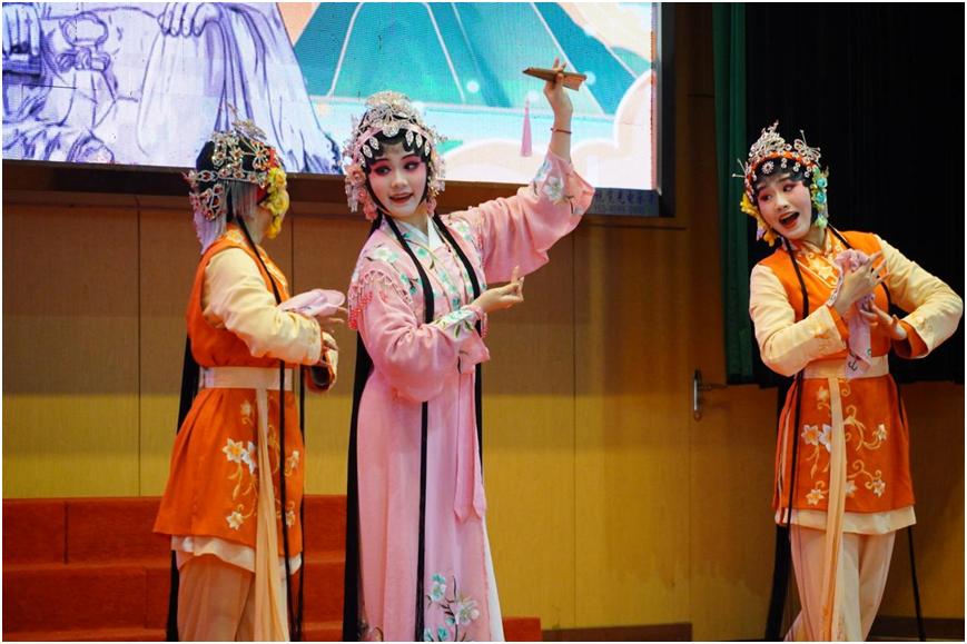 铿锵高甲进校园闽南文化润心田