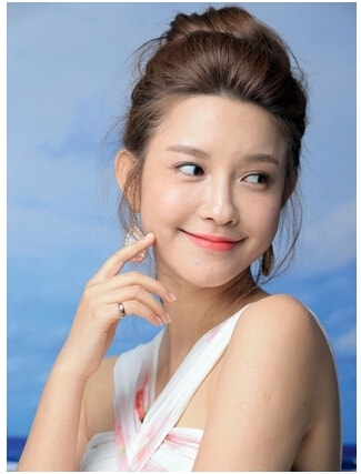 怎么化妆做到换头的效果,化妆如换头如何打造精致演员脸