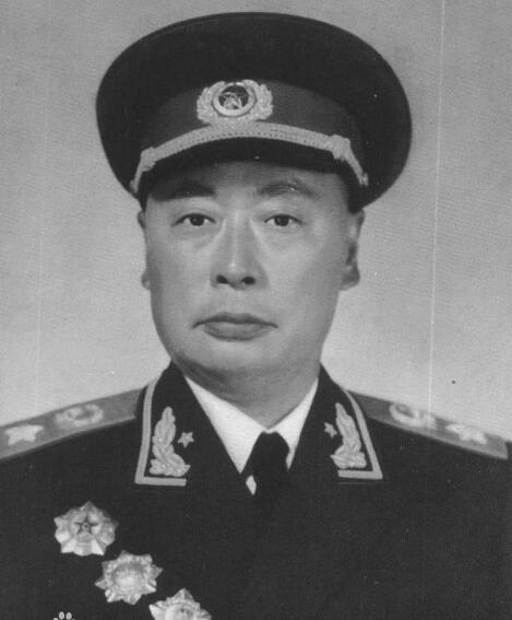 陈毅说：要取这颗上将首级就要把这个上将从百万军中剜割出来