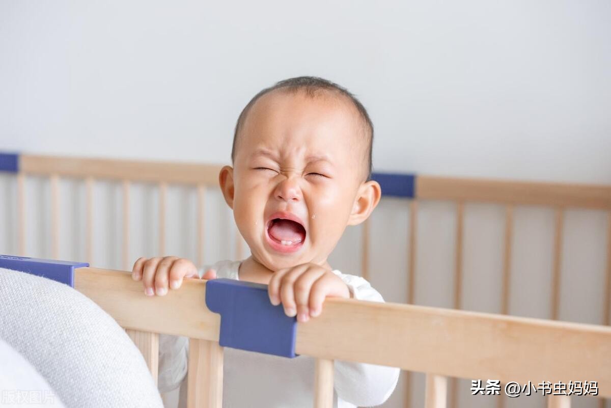 宝宝夜啼易惊原因,如何避免宝宝过度啼哭