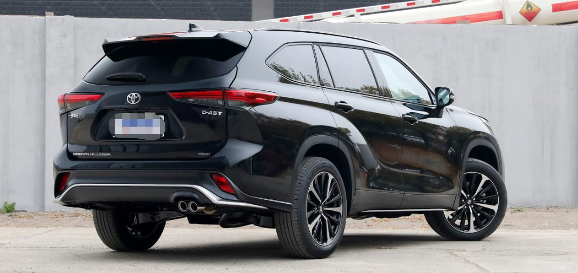 新款汉兰达和皇冠陆放谁更省油,丰田皇冠陆放和荣放哪个省油