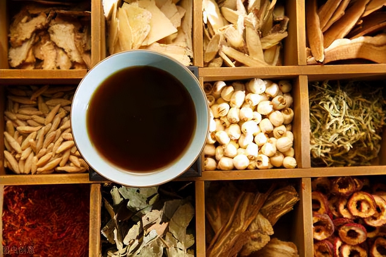 最近老是胆小怕惊吓是怎么回事,胆小容易受惊吓和什么有关系