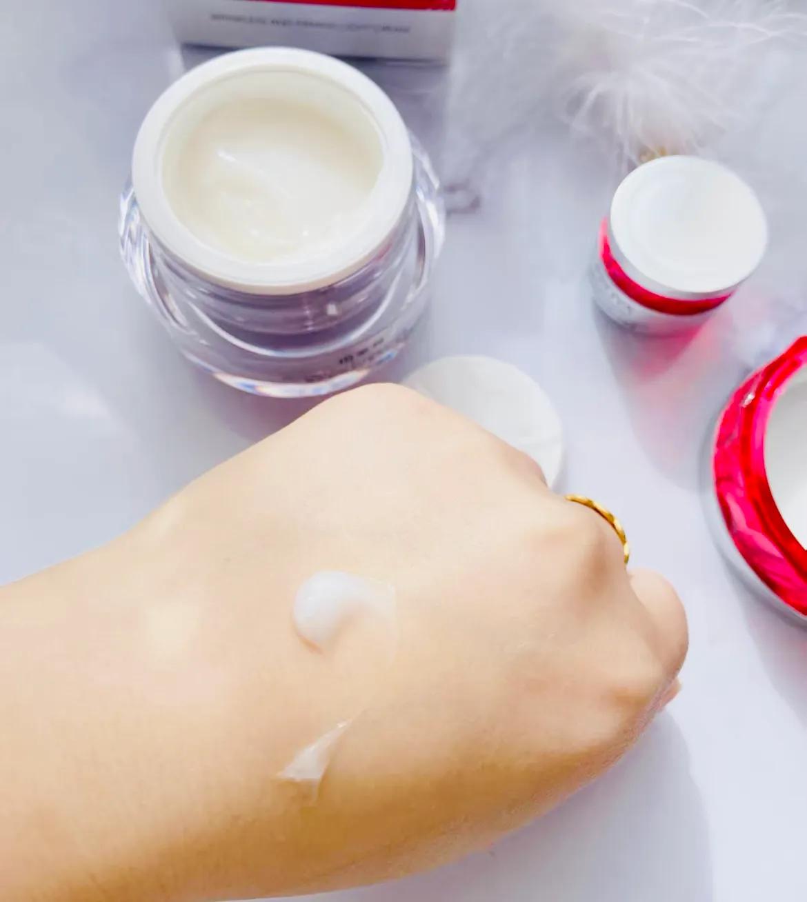 护肤干货你必须知道精华液的知识,护肤精华液的正确使用方法和步骤