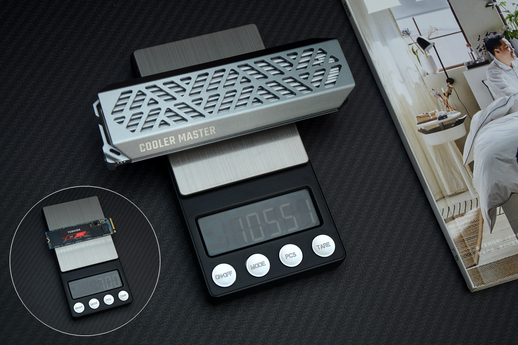 颜值与速度并存，免工具安装，酷冷至尊神钥AirM.2NVME硬盘盒开箱