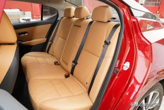 东风日产十四代轩逸2021款,东风日产轩逸十四代2019款