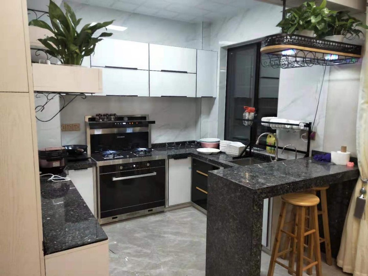 美大集成灶和德西曼集成灶哪个好,美大集成灶和厨壹堂集成灶哪个好