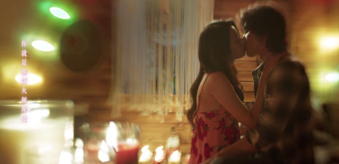 吻戏天花板！尺度太大被删减，富家女爱上大叔，极致拉扯欲到上头