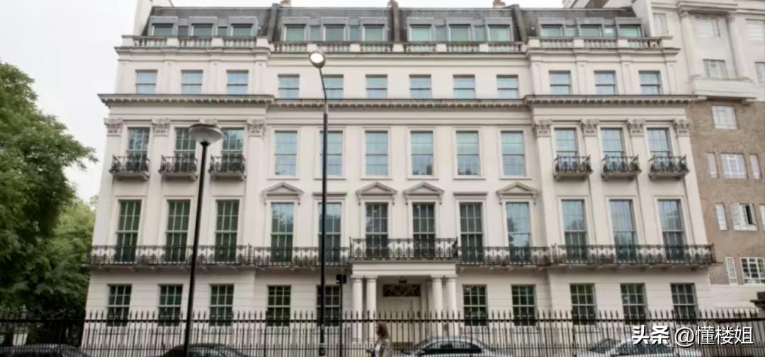 恒大深圳湾超级总部设计方案,恒大深圳湾总部大厦还能建吗