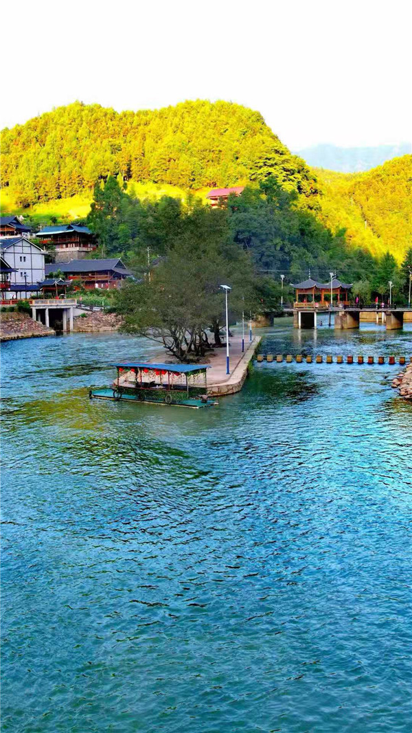 婧嗘郸涓夋睙鏃呮父,婀栧崡婧嗘郸鍘夸笁姹熼晣鏃呮父