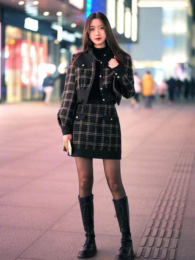 怎么穿黄菠萝袜丝袜才更好看,为什么你穿丝袜看着又土又假