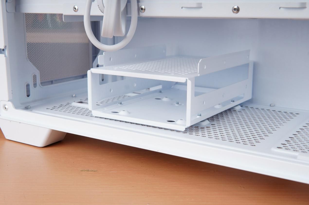 华硕追影机箱布局,华硕追影13代13700f主机