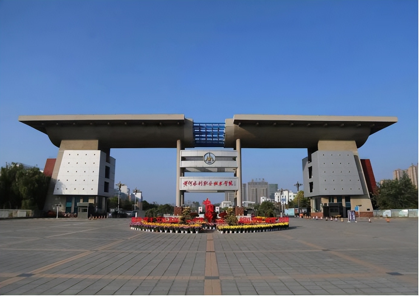 新锦成和宏源,新锦成与新明珠合作