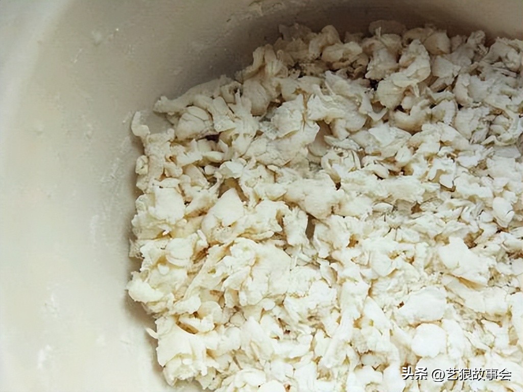 疙瘩汤的疙瘩怎么弄得均匀又小,手把手教你做疙瘩汤