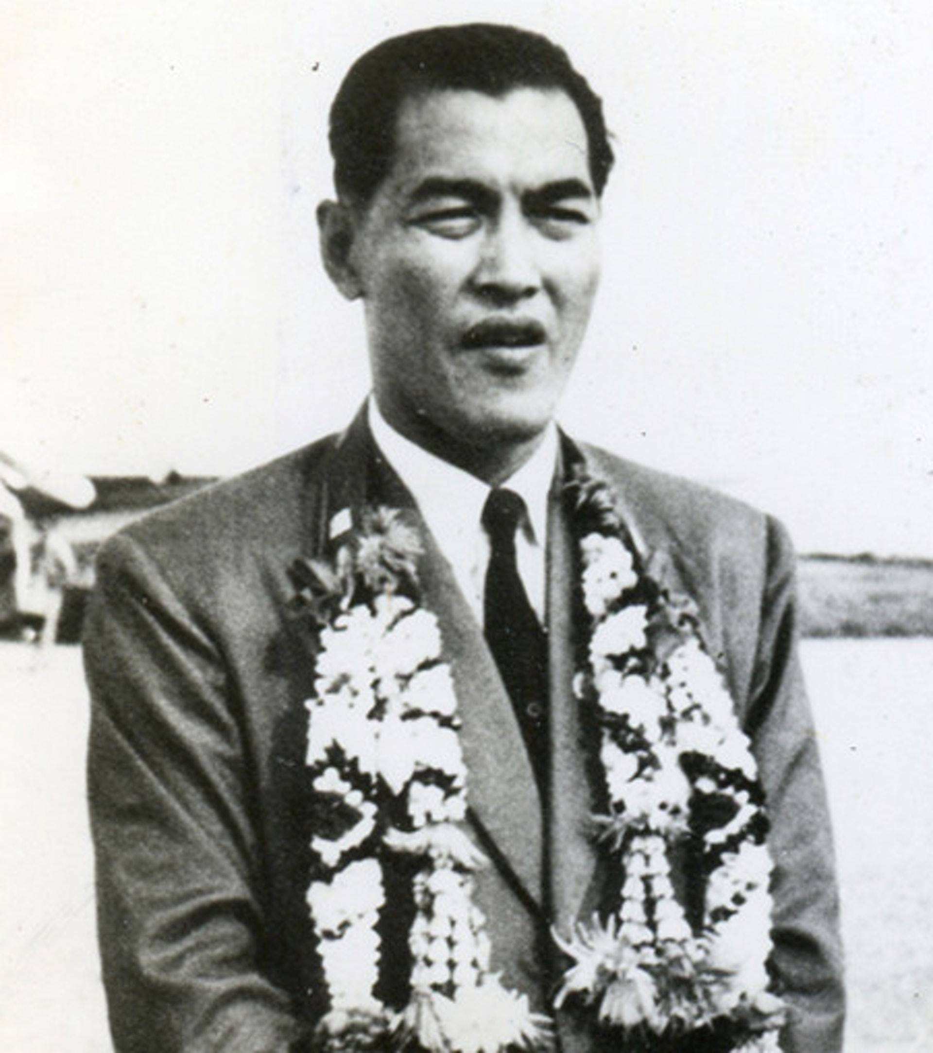 世界球王中国人李惠堂,中国五大球王李惠堂