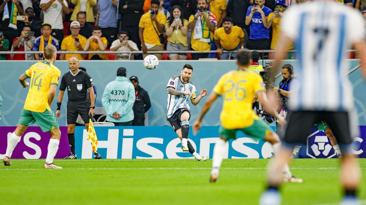 阿根廷球王马拉多纳和c罗,c罗复制马拉多纳世界杯进球