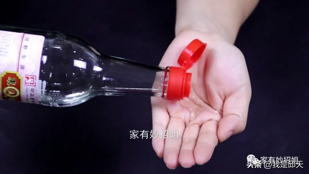 冰箱放了白醋后味道难闻该咋办,白醋可以除冰箱异味吗