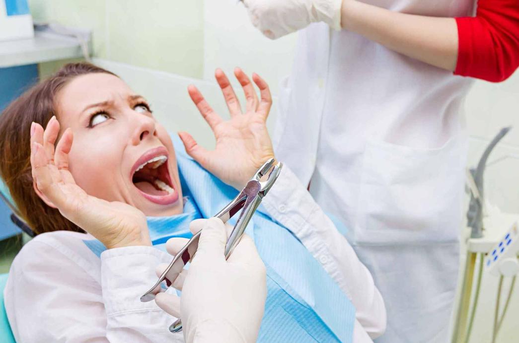 女子腹部痒，医生用镊子夹出16只阴虱！原来阴虱有4个传播途径