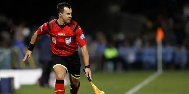 西班牙裁判桑切斯马丁内斯,西班牙俄罗斯裁判