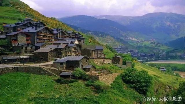 奇奇怪怪可可爱爱语录集,世界奇奇怪怪而你可可爱爱什么梗