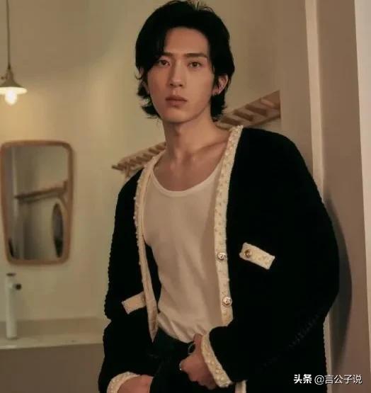 老戏骨大长脸男星,娱乐圈大长脸男星