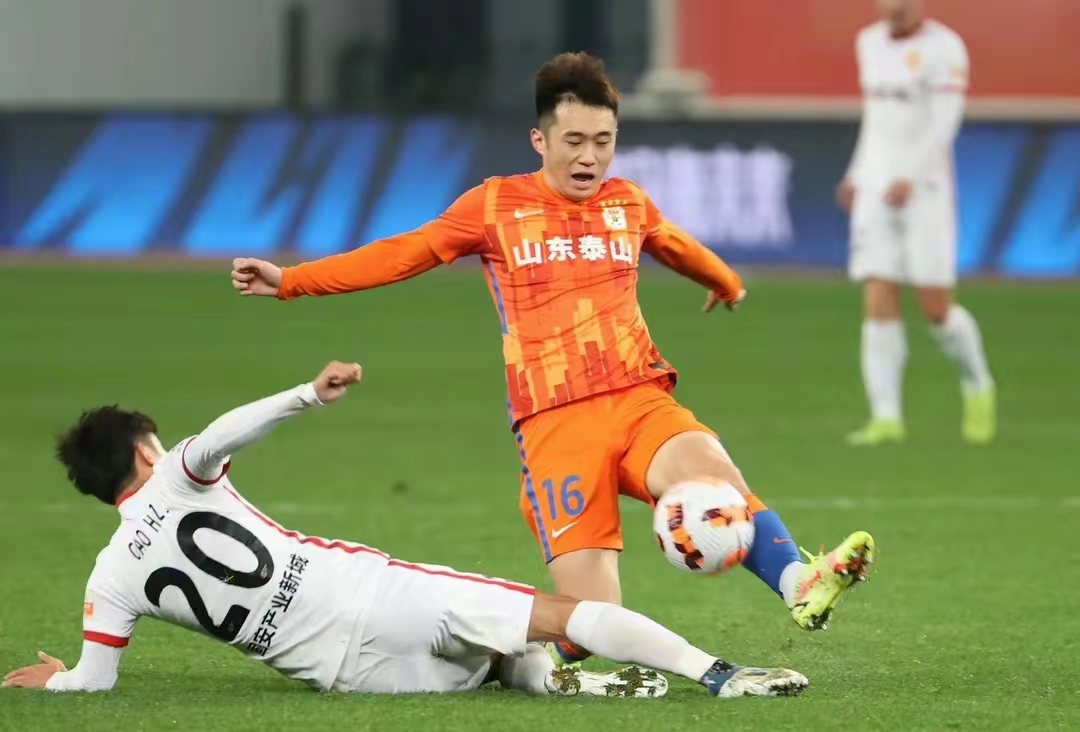 童磊在大连人队打什么位置,童磊对山东鲁能