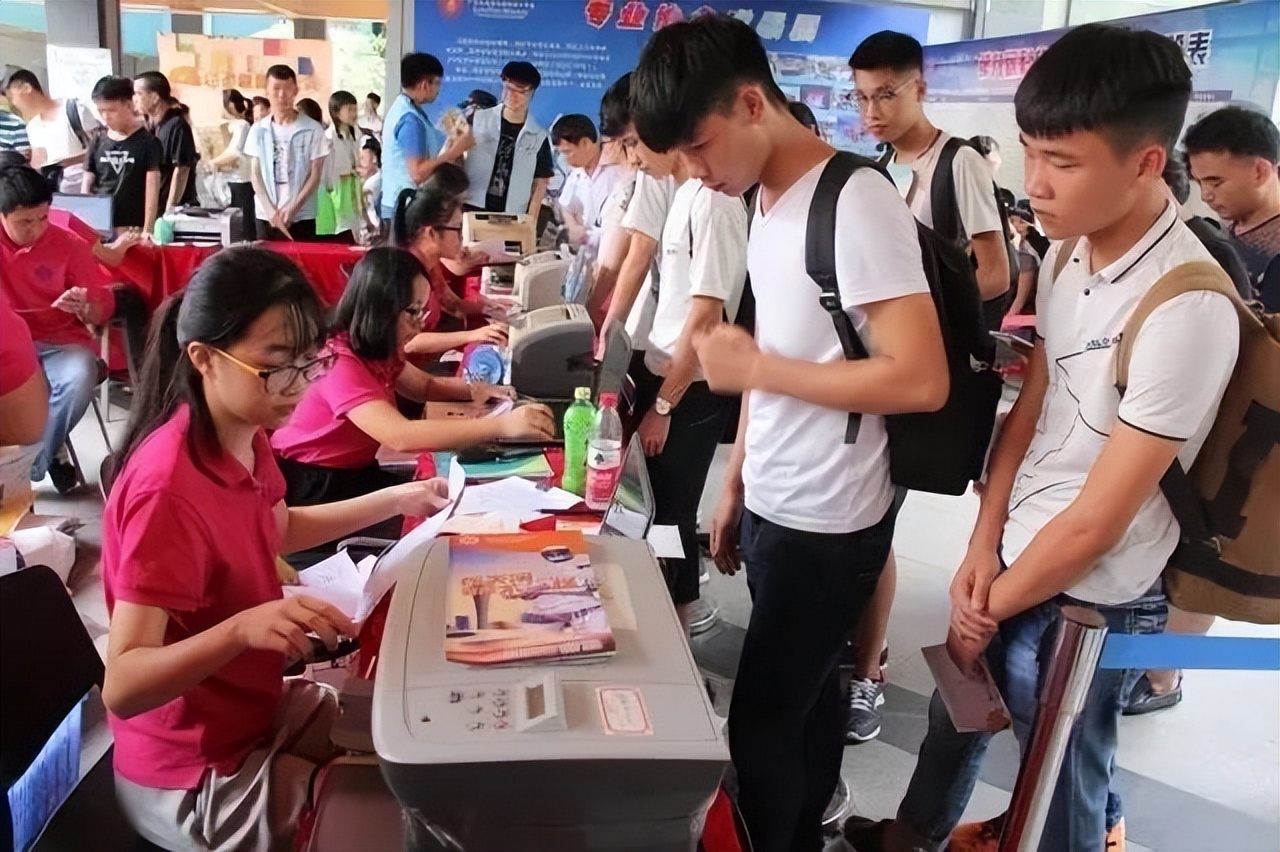 民办大学将全部停止办学吗,民办学校被停办后原来教师咋办