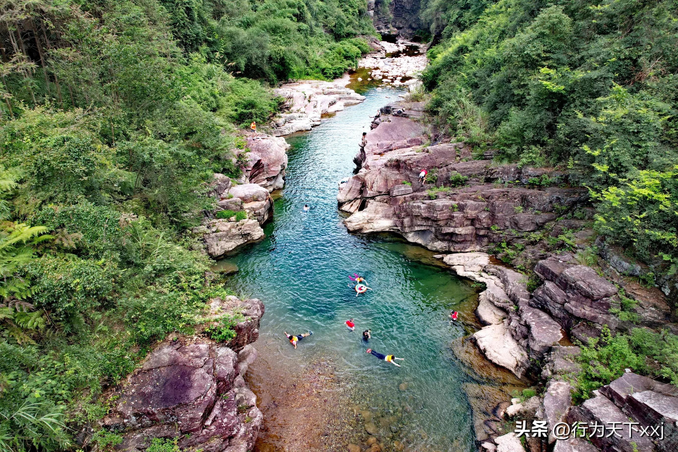 避暑天堂惹人醉完整版,避暑胜地康养天堂