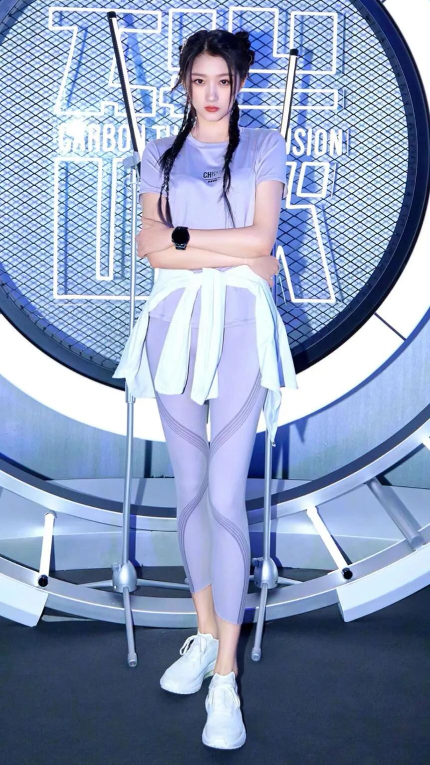 穿瑜伽裤的女明星,女明星推荐的瑜伽裤