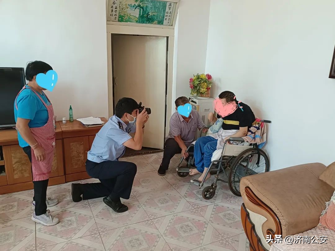 查询民警警号可以打110查询吗,报警人有权利拍出警民警警号吗